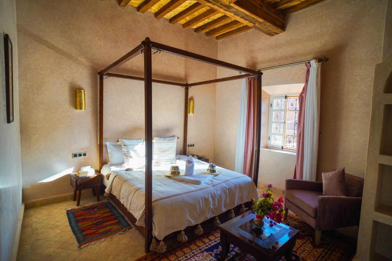 Kasbah Hnini Hotel Igdourane Exterior photo